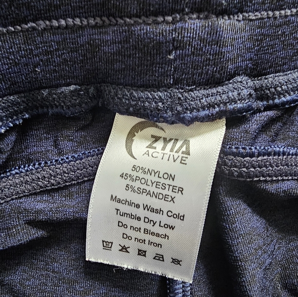 Zyia Active Women's Leggings - Picture 3 of 4